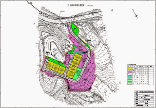 カラフルな凡例と区画線で造成予定地が描かれた土地利用計画図の画像