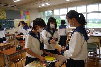 校内募金活動２