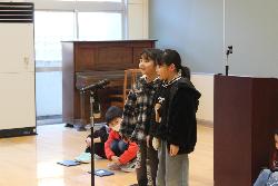 わかばタイムで発表する2年生の様子2