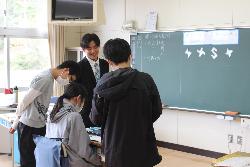 6年生の学習参観の様子