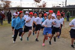 3年生、4年生のスタートの様子