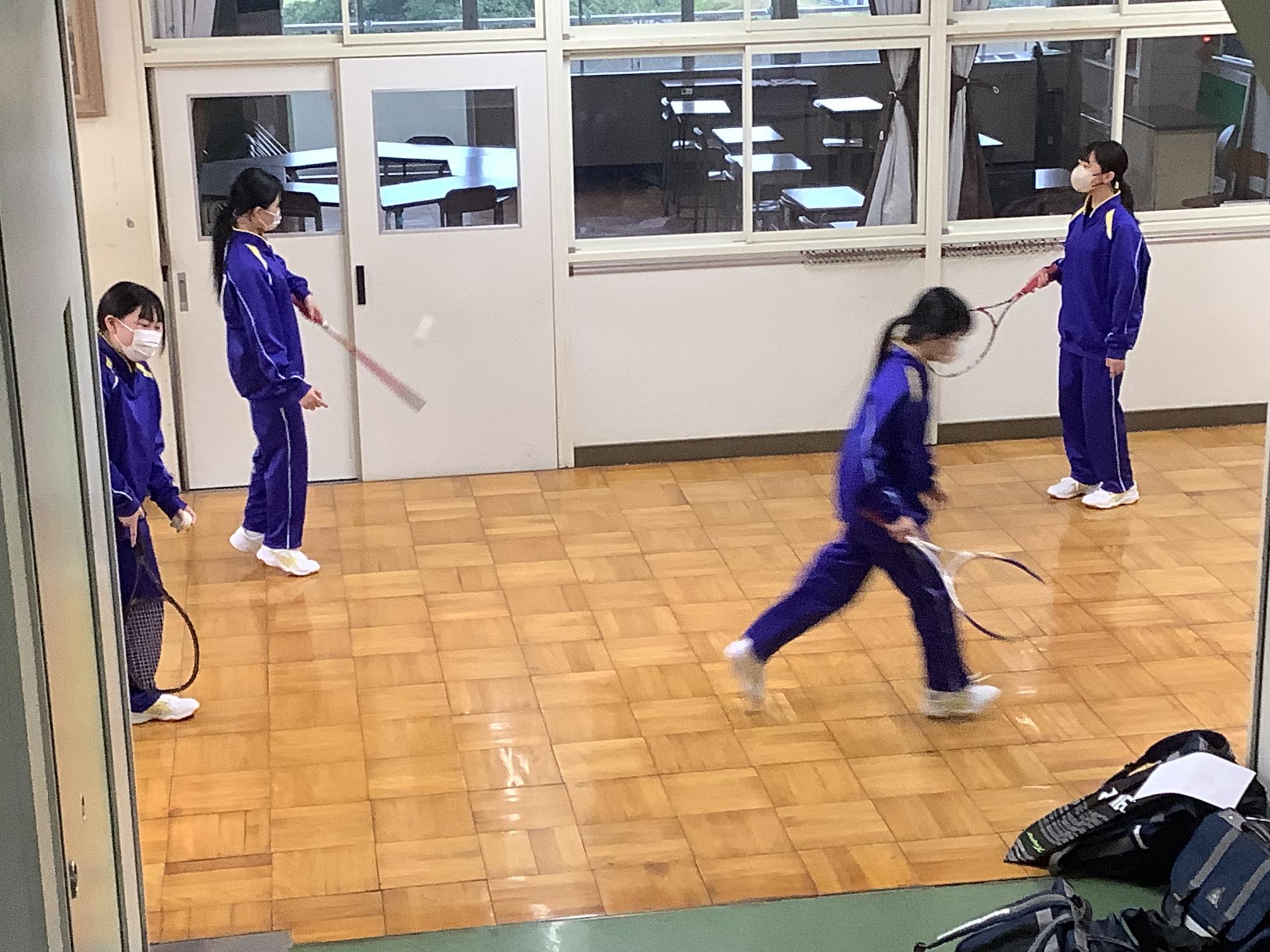 部活動体験をしている様子